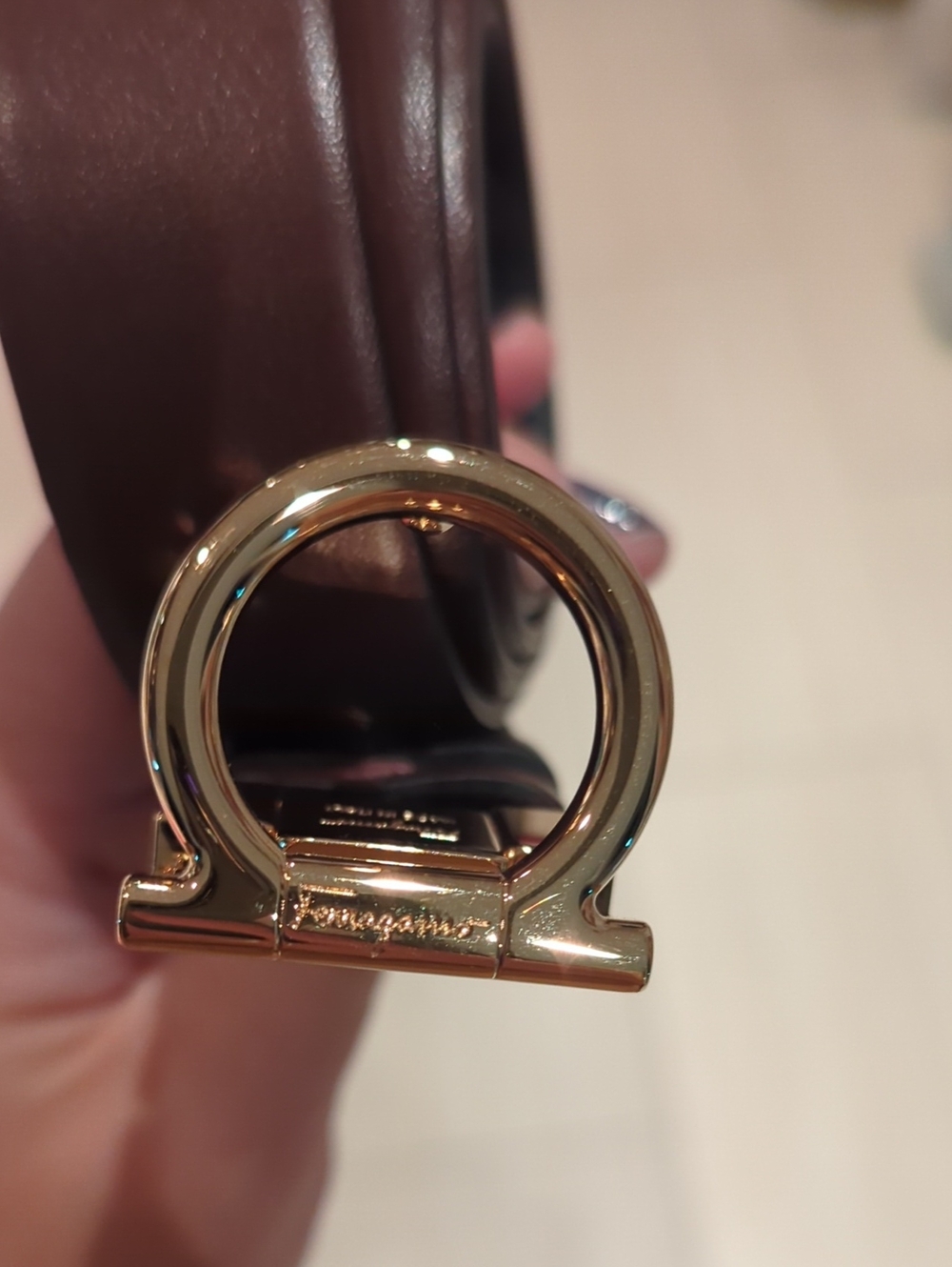 Salvatore Ferragamo Black Leather Belt with Gold Gancini Buckle - Picture 5 of 9